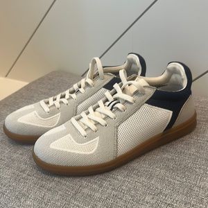 Rothy’s men’s sneaker NWOB size 7